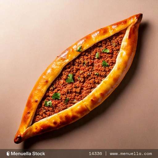 Pide mit Hackfleisch